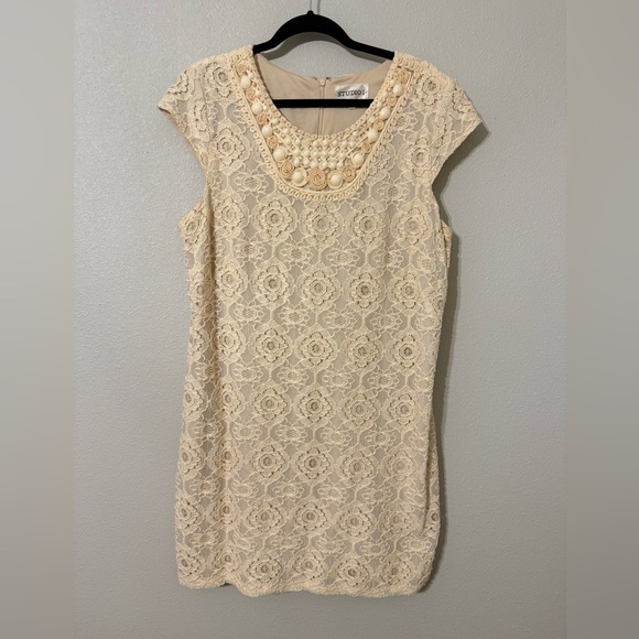 Studio I Dresses & Skirts - Studio I Cream Lace Mini Dress